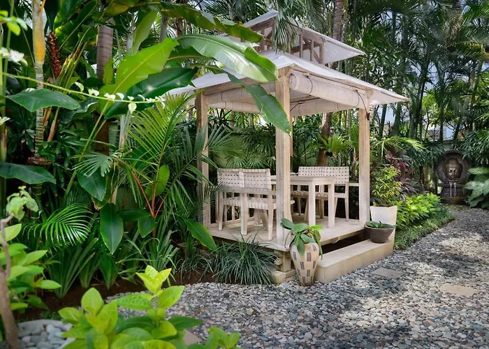 Villa Rama Sita - 100M From Eat Street, 3Br Seminyak 